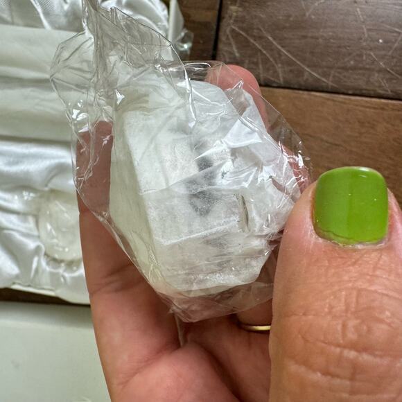 Vintage NEW White Ceramic Baby Fork & Spoon 1st Curl & Tooth Trinkets Gift Set - Picture 4 of 5